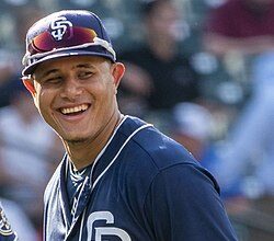Padres' Manny Machado 'fine' after leaving game with leg ailment