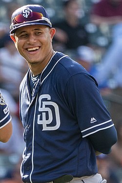 Padres' Manny Machado 'fine' after leaving game with leg ailment