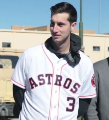 Kyle Tucker's walk-off single caps Dodgers' rally past Marlins