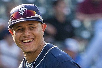 Padres' Manny Machado leaves game; reason unclear
