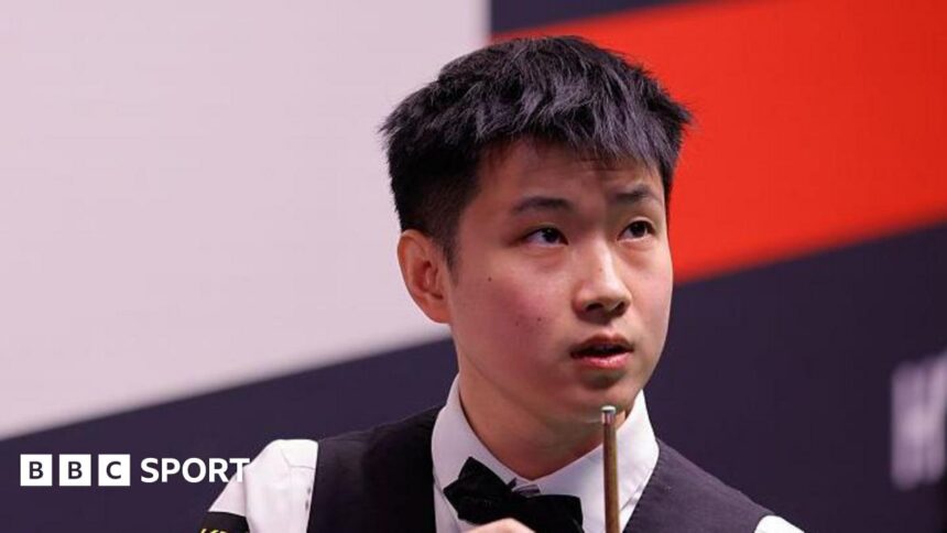 Zhao lets early lead slip as Murphy fights back