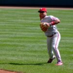 Last-place Phillies fire Thomson amid woeful start