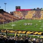 Steelers use UFA tender on Aaron Rodgers: What doe...