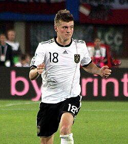 PSG edge Bayern in historic 9-goal UCL semifinal