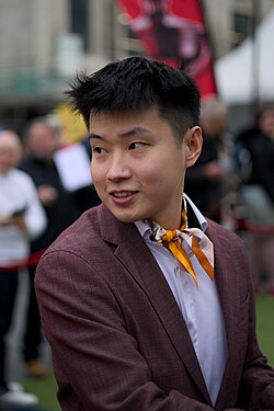 'You don't see that often!' - Zhao Xintong produces 'amazing' hat-trick shot