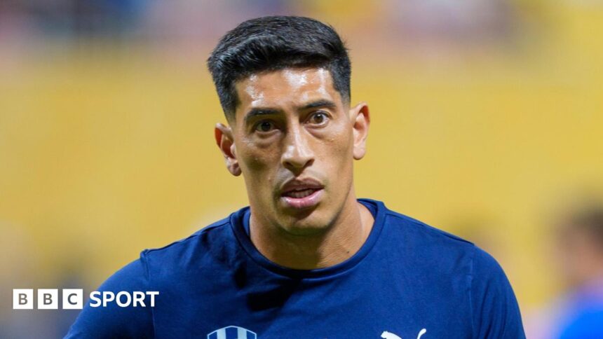 Zaragoza keeper banned for 13 games for punching rival