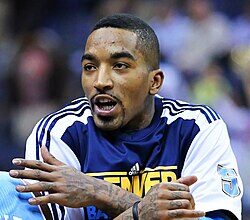 Reaves back as Lakers look to close out Rockets