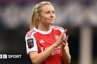 England captain Williamson signs new Arsenal deal