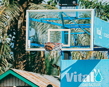 Wall becomes Howard's prez of basketball ops