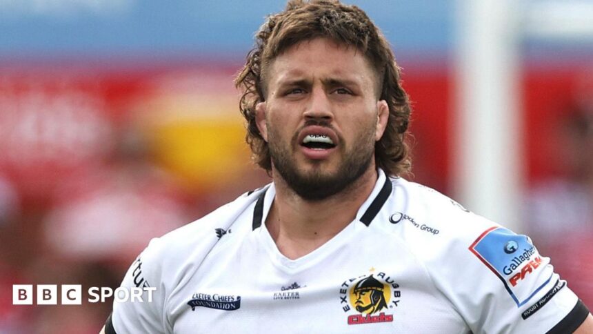 Roots banned for concussing 'friend' Innard