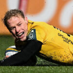 Dragons back Richards signs new contract