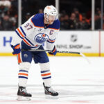 5 Connor McDavid landing spots if Oilers star demands a trade