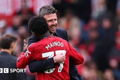 Carrick secures Champions League - what are Man Utd waiting for?