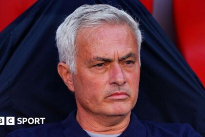 Mourinho's Benfica still unbeaten - but miss out on title