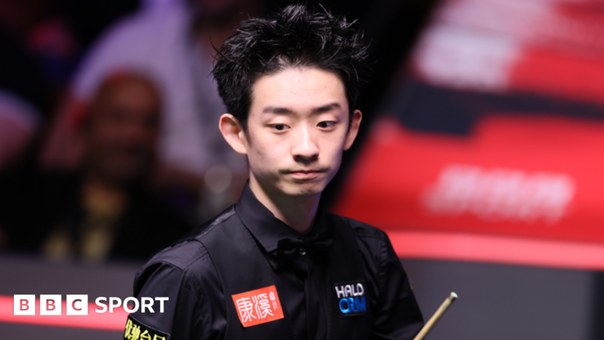 Wu holds off Murphy to retain narrow lead in final