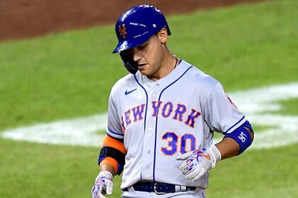 Michael Conforto's pinch-hit walk-off shot lifts Cubs over Reds