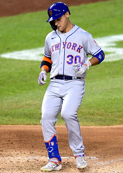 Michael Conforto's pinch-hit walk-off shot lifts Cubs over Reds