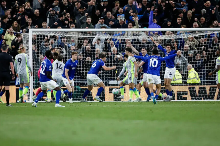 Premier League Title Race: City Drop Points, Advantage Arsenal?