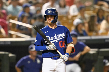 Mike Sirota wins Midwest League player of the week