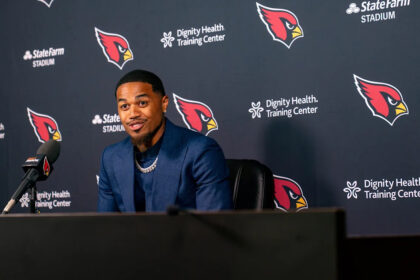 Arizona Cardinals WR tries to woo Aaron Rodgers to Arizona