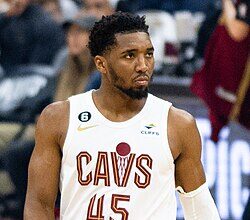Cavs' Mitchell on not getting to line: 'I don't fl...
