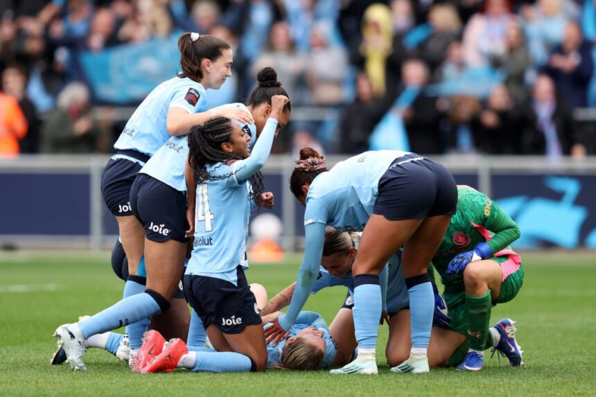 Manchester City handed WSL title after Arsenal slip up at Brighton