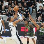Spurs blow past Timberwolves, even series in Game 2