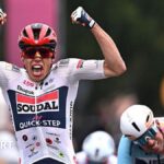 Magnier wins Giro opener after sprint crash chaos