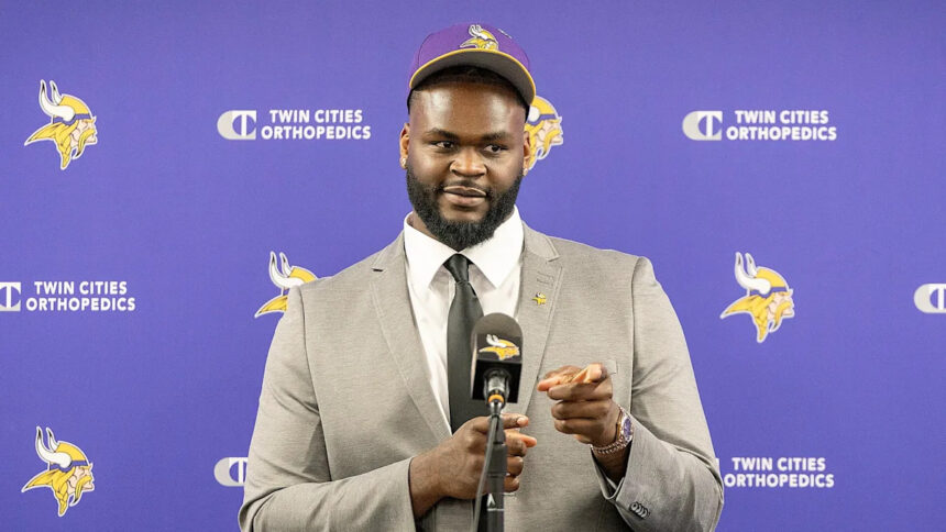 First-rounder Caleb Banks, seven other picks sign with the Vikings
