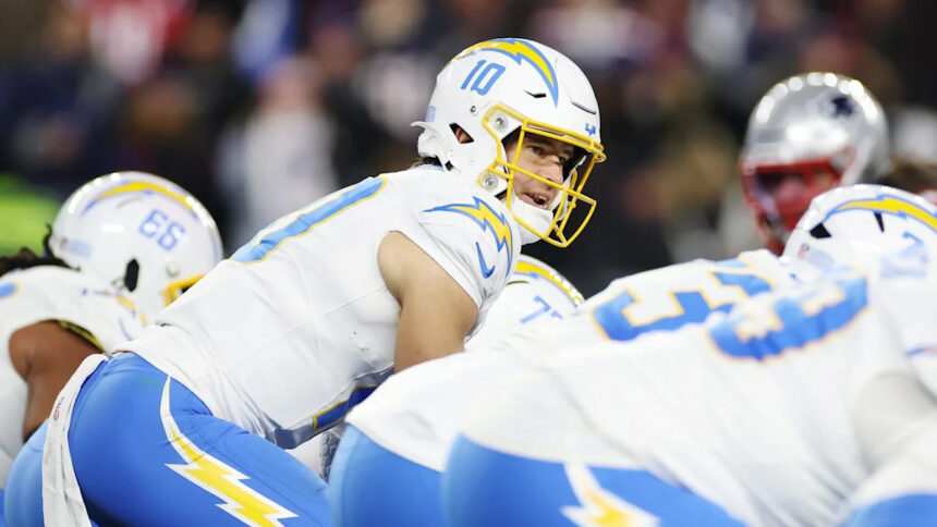 Mike McDaniel hopes to get QB Justin Herbert to "own the position" in a way he never has