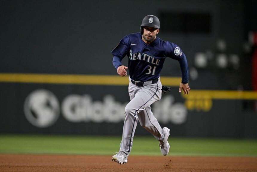 Astros claim OF Rhylan Thomas off waiver from Mariners