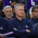 Steve Kerr agrees to a two-year deal to continue coaching the Warriors, AP source says