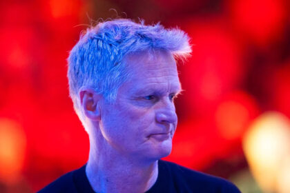 Golden State's show rolls on: Steve Kerr reportedly agrees to two-year contract to remain Warriors c
