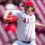After halting long skid, Reds go for series win over Astros