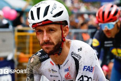 Injured Yates out of Giro after 30-rider crash