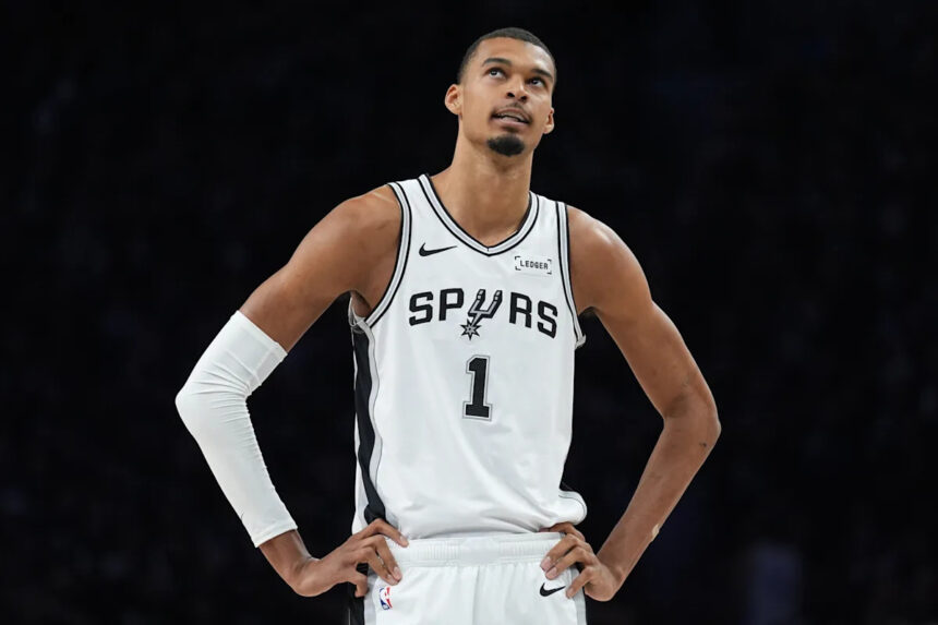 Spurs star Victor Wembanyama ejected in Game 4 vs. Timberwolves after throwing elbow into Naz Reid's