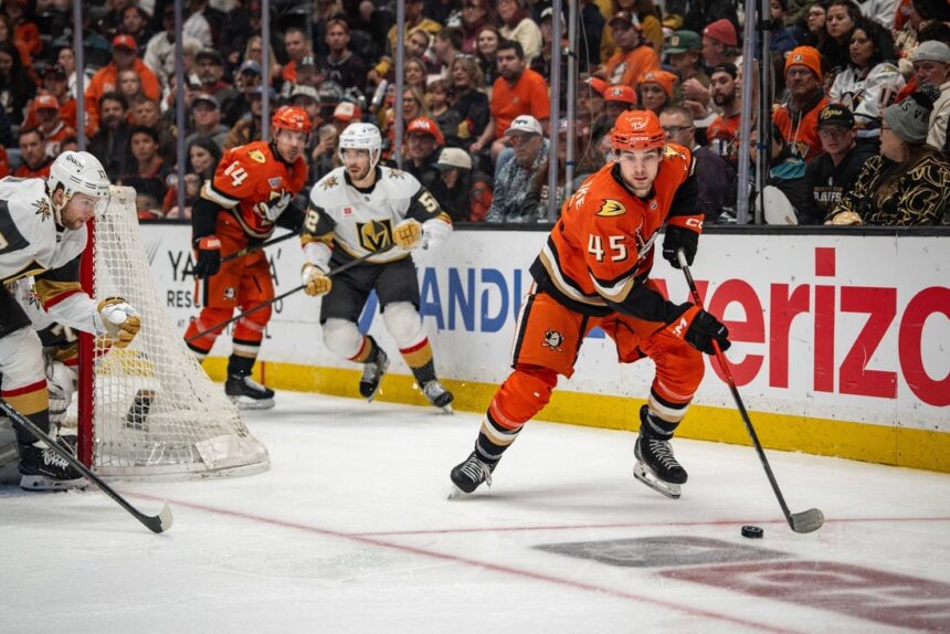 Ducks find power-play success, edge Knights to even series