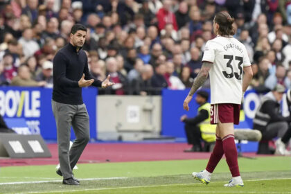 Arsenal suffers double injury blow in West Ham win