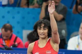 Vinesh Phogat hits back at Wrestling Federation over comeback controversy