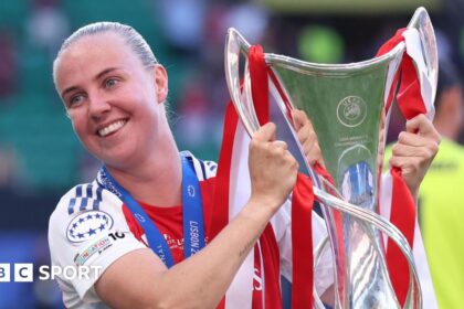 Arsenal 'legend' Mead to leave club at end of season