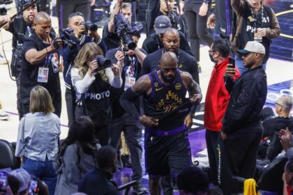 Lakers' LeBron James uncertain of retirement date entering free agency