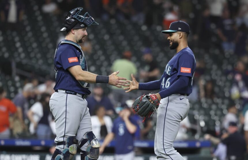 Mariners seek to claim series against sputtering Astros
