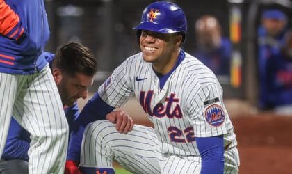 Mets' Juan Soto leaves for pinch-hitter in seventh inning after fouling ball off ankle earlier