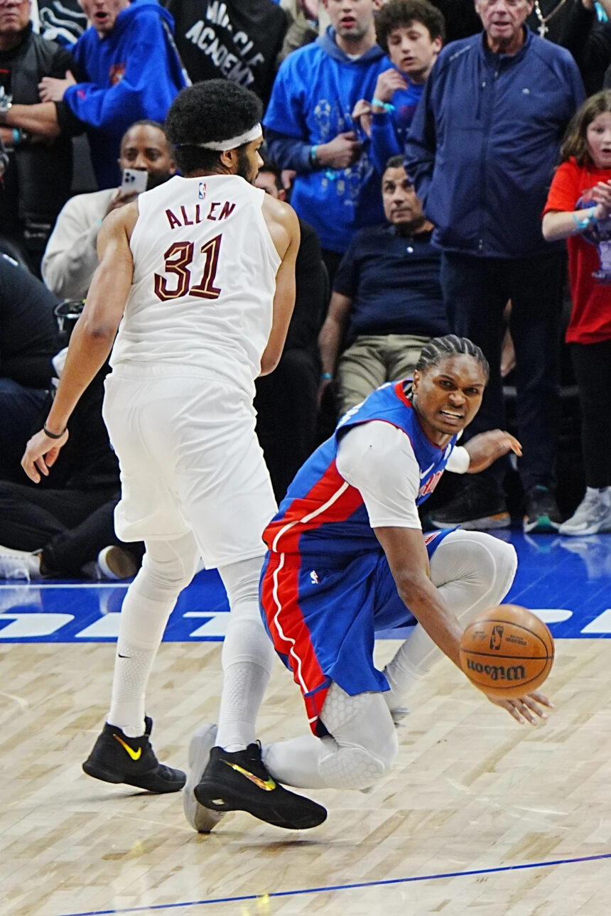 Ausar Thompson no-call infuriates Pistons, but not like Game 5 flop