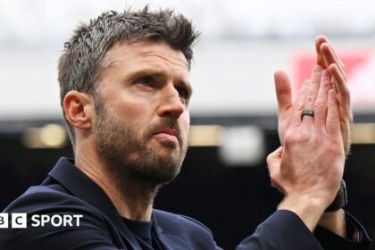 Man Utd's Carrick on manager of the season shortlist
