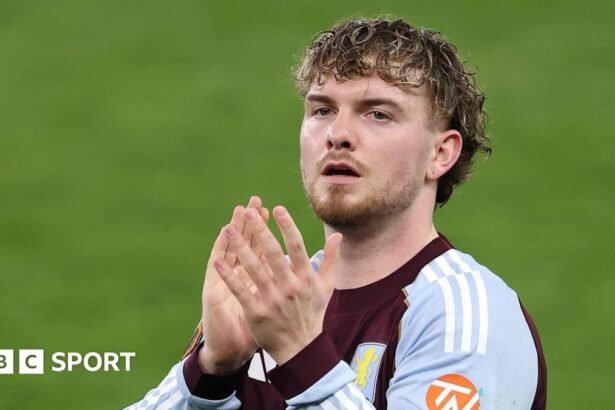 Elliott's wasted Villa loan embarrassing - Emery