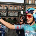 Ballerini survives crash for Naples Giro stage win
