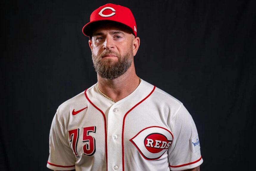 Tito Speedo makes appearance as Reds rout Nats with cringe-worthy vibe