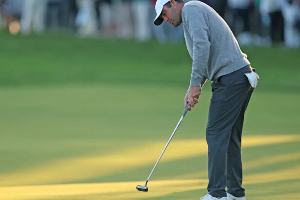 Scottie Scheffler part of 7-way tie for the lead at PGA Championship