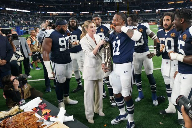 NFL releases its 2026 Thanksgiving schedule. Here's who's playing